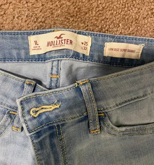 Hollister Jeans thumbnail 3