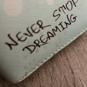 Never stop dreaming zip around wallet thumbnail 4