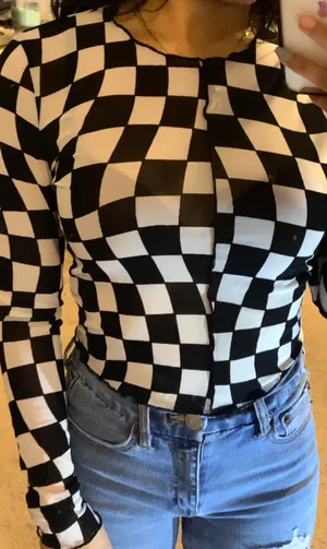Forever 21 Black And White Checkered Mesh Long Sleeve thumbnail 2