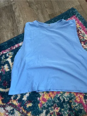 Beyond yoga Light Blue Sleeveless Crop Tank Top - Women thumbnail 4