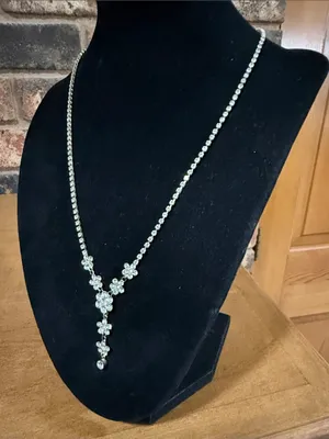 Vintage Dainty rhinestone flower necklace thumbnail 3
