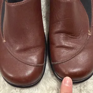 Dansko brown leather slip-on comfort shoes or clogs Woman's Size 37‎ or 6.5 - 7 thumbnail 6