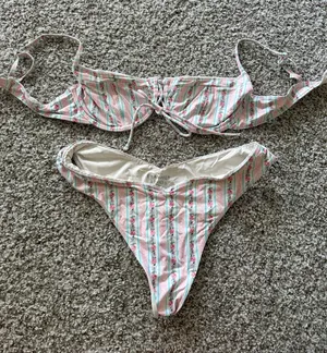 Frankies Bikinis Set thumbnail 1