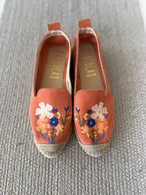 Fabiolas Floral Embroidered Coral Suede Leather Espadrilles Size 38 thumbnail 15