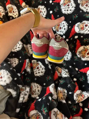 New Balance Shoes Women’s thumbnail 3