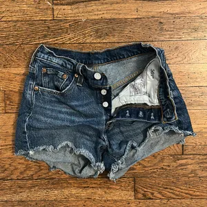LEVIS 501 DENIM SHORTS thumbnail 3