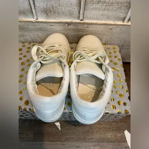 Nicole Miller White‎ Sneaker's Size 6.5 New thumbnail 4