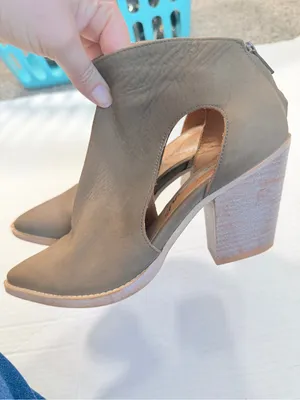 Free People Brown Leather Ankle Boots Womens 7 Boho Side Cut Out Western Booties thumbnail 6