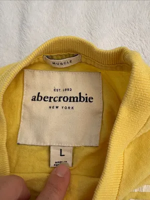 Abercrombie & Fitch size large Yellow baby Logo Tee flaw y2k preppy thumbnail 4