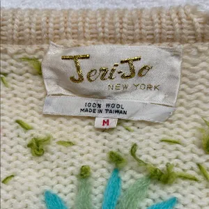 Women’s 1950-60s Jeri Jo Floral Embroidered Wool Cream Cardigan thumbnail 9