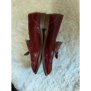 J.Crew Oxblood Red Cracked Patent Leather Tassel Loafers Made in Italy Sz 7.5 thumbnail 8