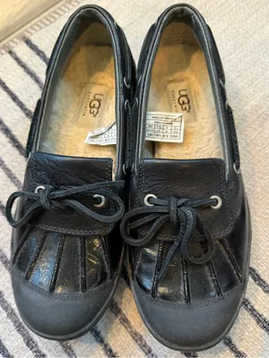 UGG Ashdale 1001768 Black Leather Shearling Lined Waterproof Duck Shoes 7.5 thumbnail 1