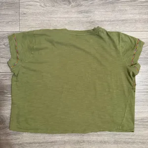100% Cotton Women‎ Tee Size L Olive Green Embroidered Sequin Slub Crop Bohemian thumbnail 3