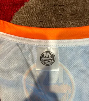 Star Wars NWOT New York Islanders Hockey 2025 Jersey Top Jedi Knights Adult XL thumbnail 5