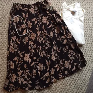 Express skirt. BNWT. XS. thumbnail 2