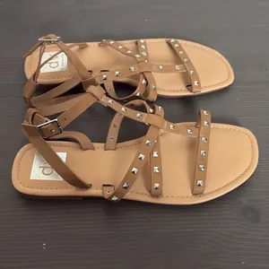 DV by Dolce Vita Jolicka Cognac‎ Sandals Studded Criss Cross Women’s Size 7 thumbnail 8