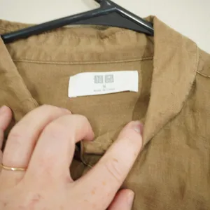 Uniqlo Women's Medium Premium Linen Long Sleeve Button Down Shirt Brown Chic thumbnail 4