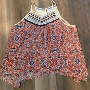 Xhilaration Embroidered shark hem top thumbnail 2