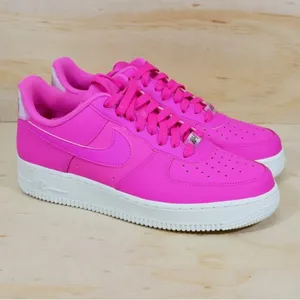 Nike Women’s Air Force 1 '07 Essential Laser Fuchsia thumbnail 3