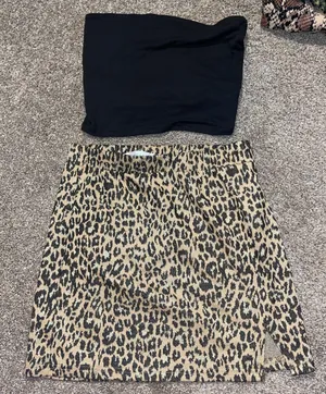 Skirt Size M thumbnail 2