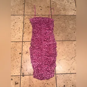 ⭐Oh Polly Pink Leopard Ruched Bodycon Dress thumbnail 3