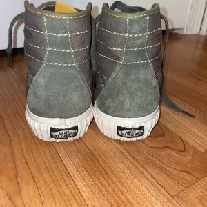 Limited edition earth day high top vans thumbnail 6