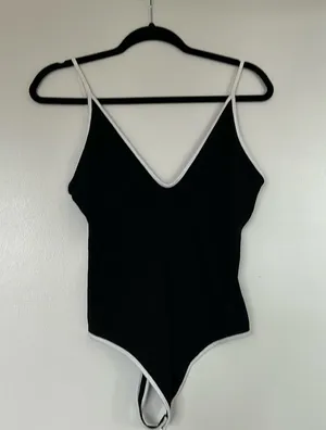 EXPRESS Black Tipped Low Cut Bodysuit, Medium thumbnail 1
