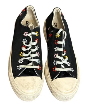 Converse Athletic‎ Shoes with Embroidered Flowers thumbnail 1
