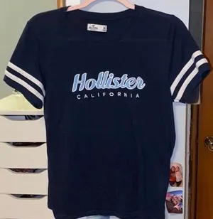 Hollister T-Shirt thumbnail 2