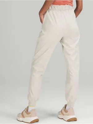 Lululemon Stretch Luxtreme High-Rise Jogger Natural Ivory W5EG1S size 8 thumbnail 2