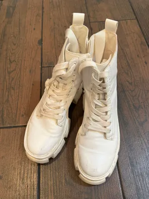 Steve Madden Boots thumbnail 2