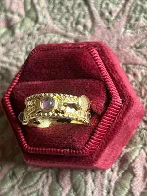 Gorgeous Golden Ring w/ Precious Purple Gemstone Cocktail Ring S 7 thumbnail 2