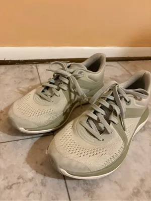 Lululemon Chargefeel Low Women’s Workout Shoes in Light Sage/Green Fern/White thumbnail 4