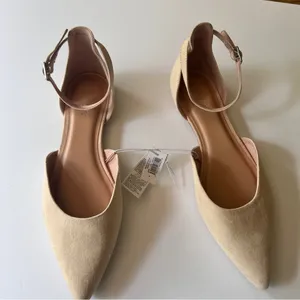 Old Navy Women's Pointy Toe Low Heel Ankle Strap Flats Desert Floor Sz 8 thumbnail 4