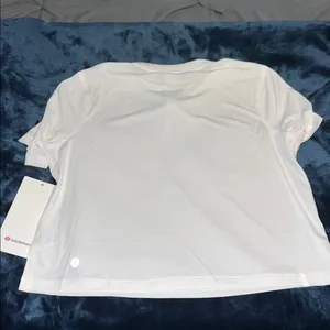 Lululemon Ultralight Waist Length T Shirt Size 6 White thumbnail 4