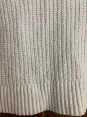 Abercrombie & Fitch White V-Neck Ribbed Sweater thumbnail 5