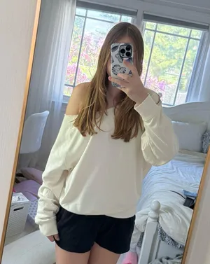 American Eagle Light beige off the shoulder sweatshirt thumbnail 5