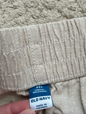 Old Navy Light Beige High-Waist Elastic Shorts thumbnail 2