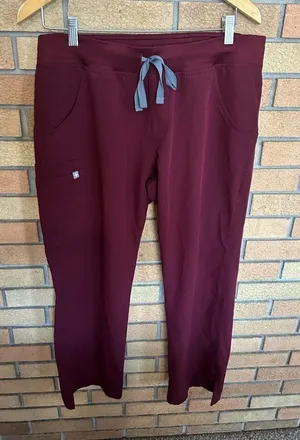 FIGS Technical Collection Kade Cargo Scrub Pants Burgundy Size Large thumbnail 1