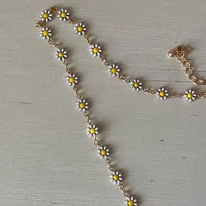 Madewell NWOT Enamel Daisy Bohemian Necklace - 19 thumbnail 3