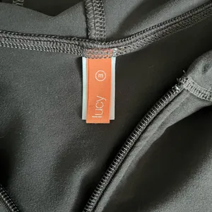 Lucy‎ Brown Zip thumbnail 3