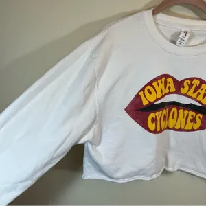 Just Hoods White Iowa State Lips Cropped Crewneck‎ Sweatshirt Medium thumbnail 6