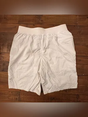 LULU🍋 Pace Breaker Athletic Shorts‎ thumbnail 4