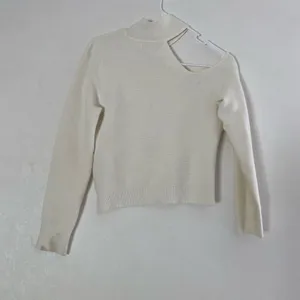 Abercrombie & Fitch Soft A&F Collection Cutout Sweater Medium thumbnail 2