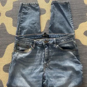 Women's Frye straight leg jeans thumbnail 7