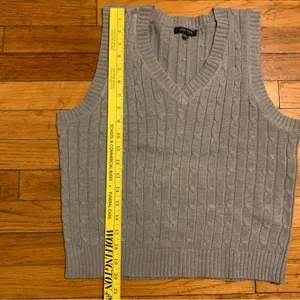 Love Tree Cable Knit V-Neck Sleeveless Sweater Vest Gray Large thumbnail 4