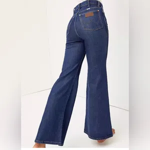 Wrangler Wanderer High‎ Rise Flare Jeans Size 28 x 34 Tall Dark Indigo 622 thumbnail 2