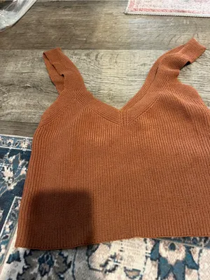 ASTR Brown Knit V-Neck Tank Top thumbnail 7