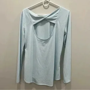 Athleta Open-back Light Blue Long-Sleeve Top size s‎ thumbnail 2