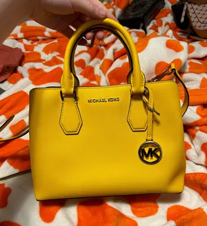 Michael Kors Purse thumbnail 1